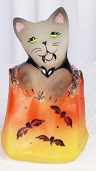 0505460 -  3-1/2'' Milk Glass Halloween Cat in Bag figurine, Michelle Kibbe