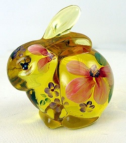 05162ZO - 3'' Bunny Figurine in Buttercup<br><b>Stacy Williams Design