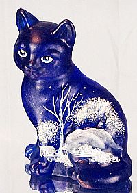 05165IB - 3-3/4'' Cat figurine "Moonlight Wonder" on Cobalt