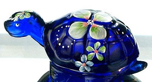 05266S8 - 4'' Turtle Figurine in Cobalt Blue<BR></B>Michelle Kibbe Design