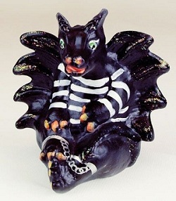 05386DG - 3-1/2'' Dragon figurine in Black - ''Bandit''<b><br> Stacy Williams design