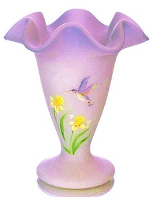 05688RF - 6-1/2'' Vase in Lavender Satin for Valentine's Day