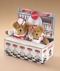 901112 - Boyds� Coca-Cola� Soda Fountain Ornament Pac