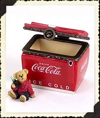 919910 - Boyds Coke Chest w/Thirstin'