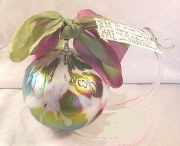 GE002Orn - Vintage Ornament
