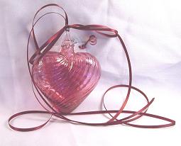 GE023Orn - Heart Ornament in Cranberry