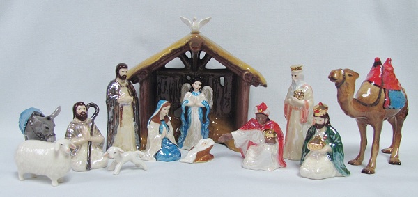 HR3000-13 -  Nativity Set (13 pieces)