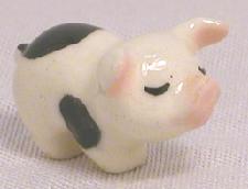 HR00823 - Piglet Standing