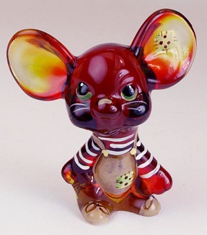 05148LD - 3\'\' Mouse figurine in Ruby<br> <b>Kim Barley design