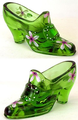 07737U3 - 4-1/2'' Buckle Shoe/Slipper in Jolly Green<br><b>Stacy Williams design