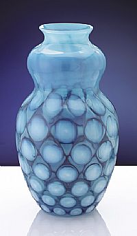 08199Q1 - 10 1/2\'\' Big Dots Indigo Blue Opalescent Optic Vase