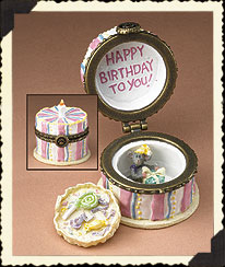 392144 - Bailey\'s Birthday Cake w/H.B. McNibble
