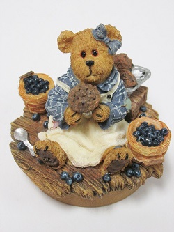 651216YC Muffin B Bluebeary<BR>Boyds Large Candle Topper<br>(Click on picture-FULL DETAILS)