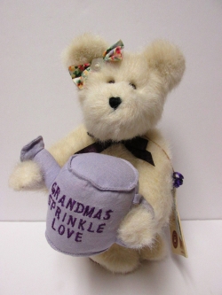 82523 - Nana, the Grandma Bear