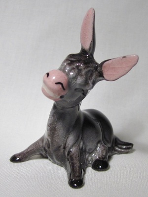 HR150 -<B>RETIRED, VINTAGE</B>  'Burro Family' - Mama (Click on picture for full details)