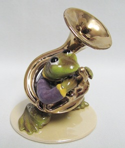 HR3252 - Tuba Playing Toad