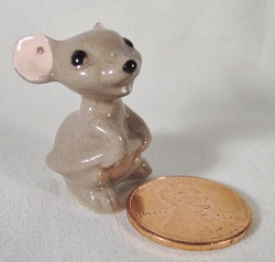 HR00356V-1 <B>VINTAGE</b> Mama Mouse (Click on picture for full details)