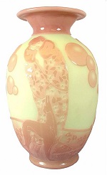 KM055 - 9 1/2 \" Dog and Dame\" Cameo Sand Carved Vase