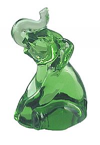 05468ZL Fern Green Art Glass<br> Sitting Elephant<br> (click on picture for full details)